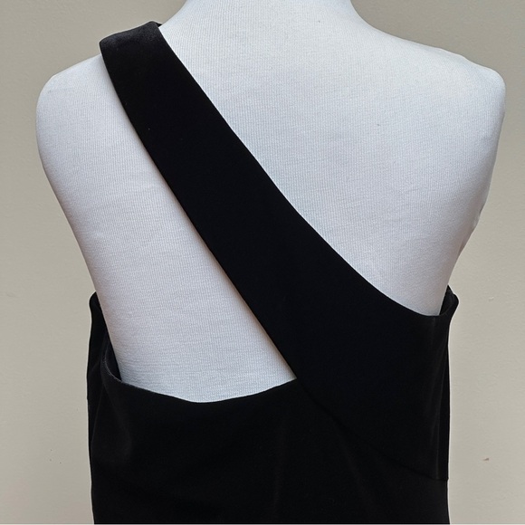 David Meister One Shoulder Black Velvet Gown Size 8 - Picture 4 of 11